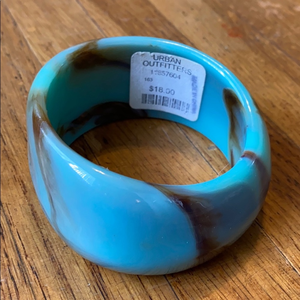 Brand new URBAN OUTFITTERS tortoise shell bracelet